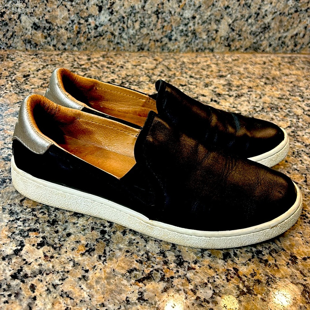 Uggs slip ons